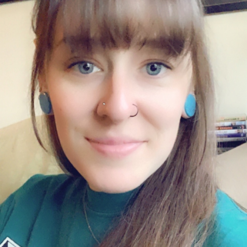 Meet your Posher, Emolyn
